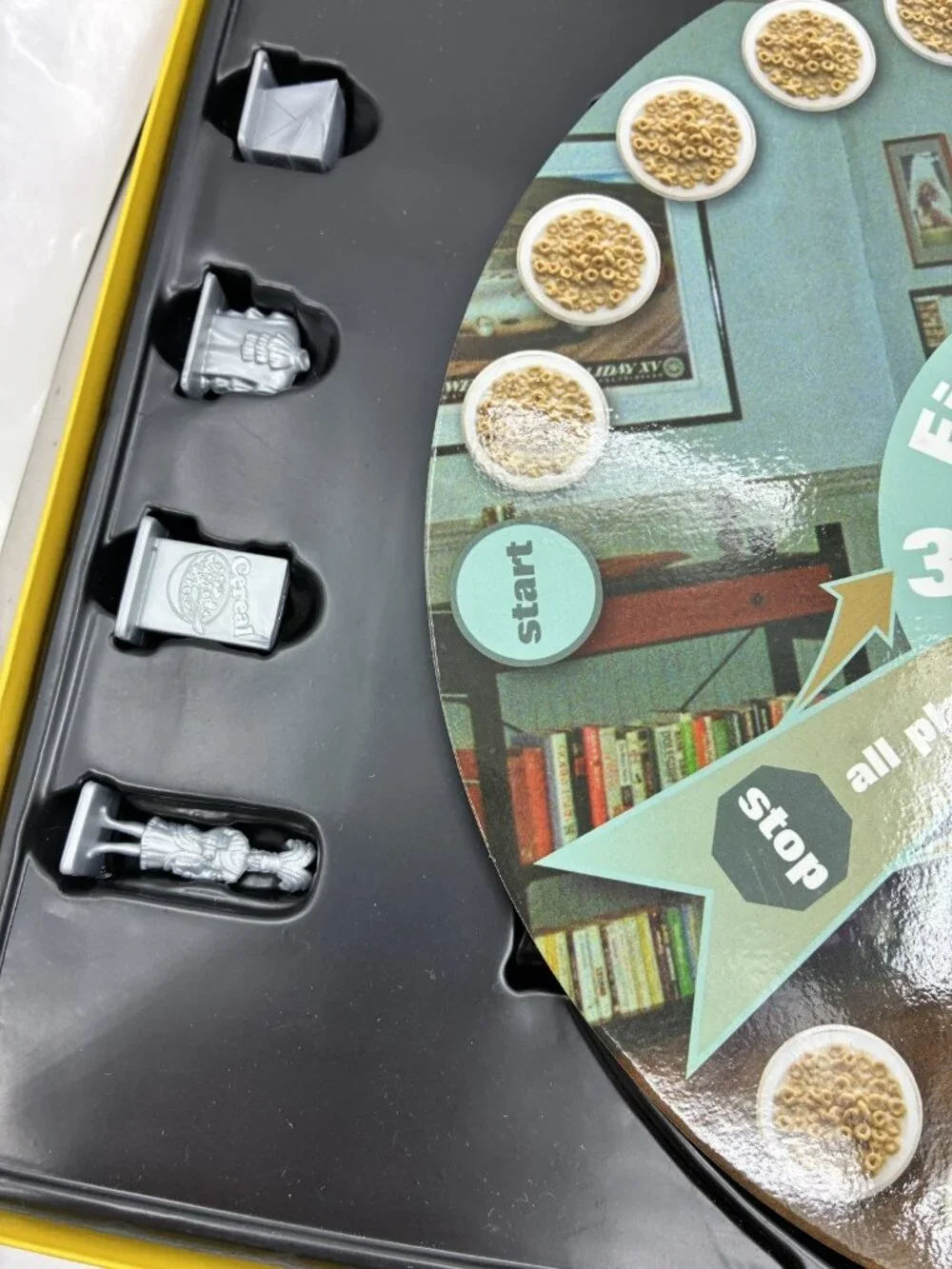 Seinfeld Scene It? The DVD Game Trivia Board Game Mattel Screenlife 2008 Adult